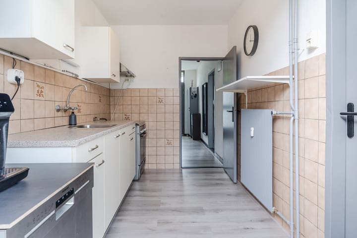 Photo 21 of Bellinistraat 197