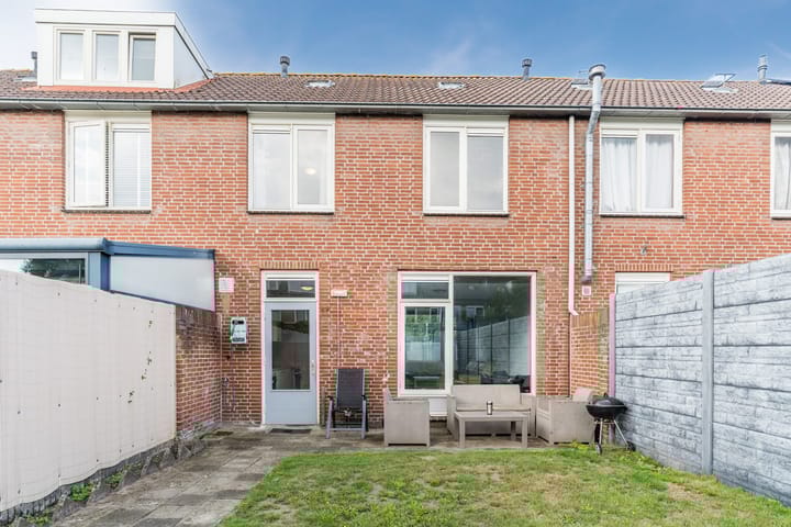 Photo 48 of Bellinistraat 197