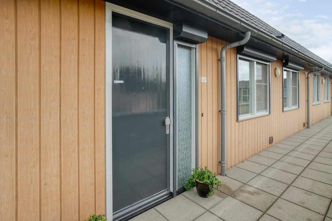 Foto 8 van Ebbinge Wubbenlaan 3-A27