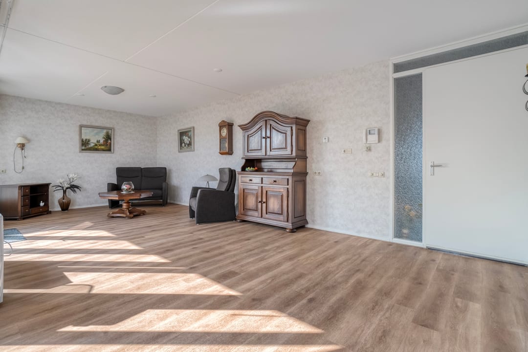 Foto 13 van Ebbinge Wubbenlaan 3-A27