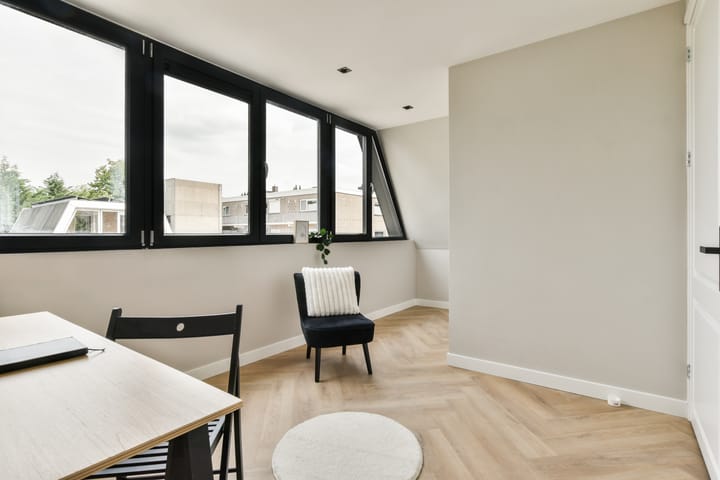 Foto 30 van Prof. Lorentzlaan 3