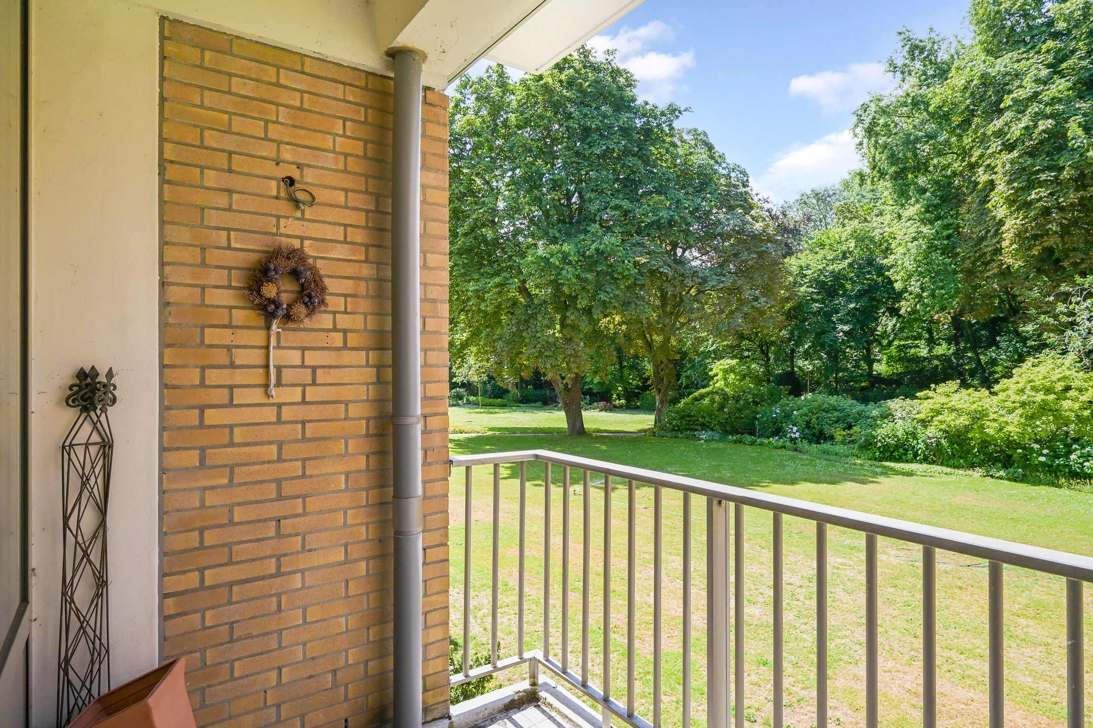 Foto 15 van Leidsestraatweg 15-111