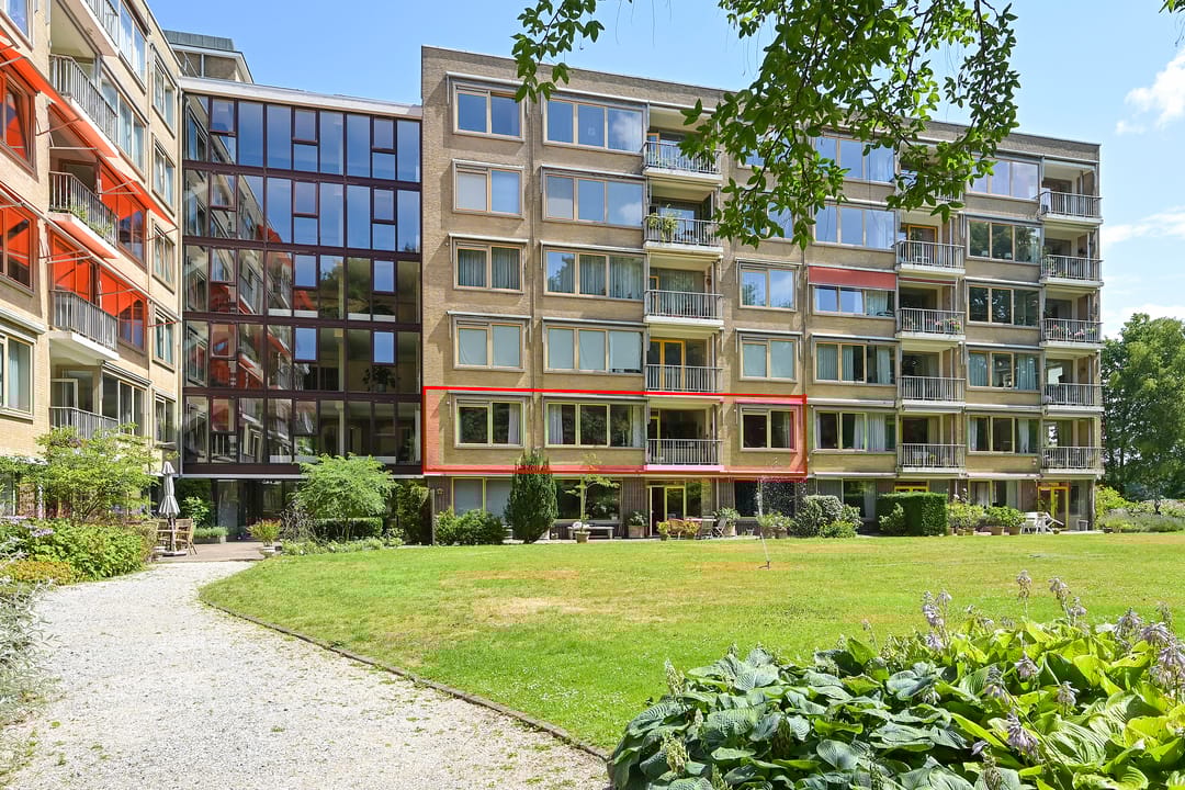 Foto 23 van Leidsestraatweg 15-111