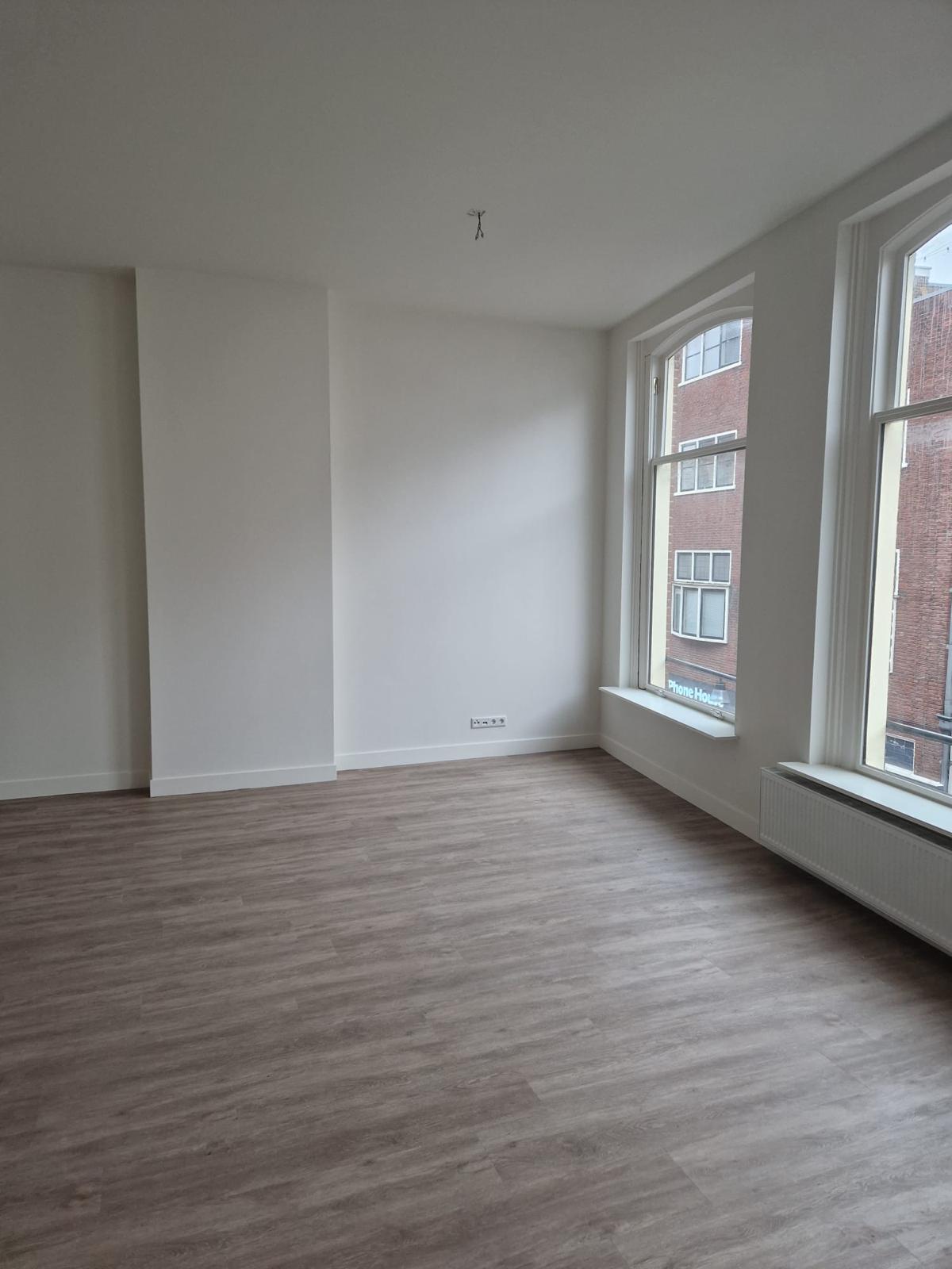 Photo 6 of Beukerstraat 41-A