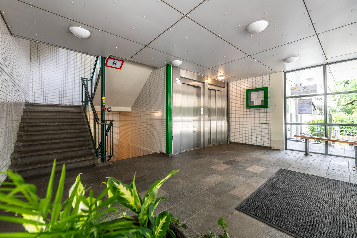 Photo 19 of Anna Paulownalaan 65