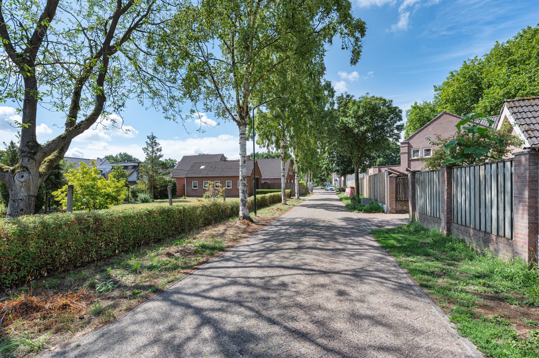 Foto 32 van Rietstraat 10