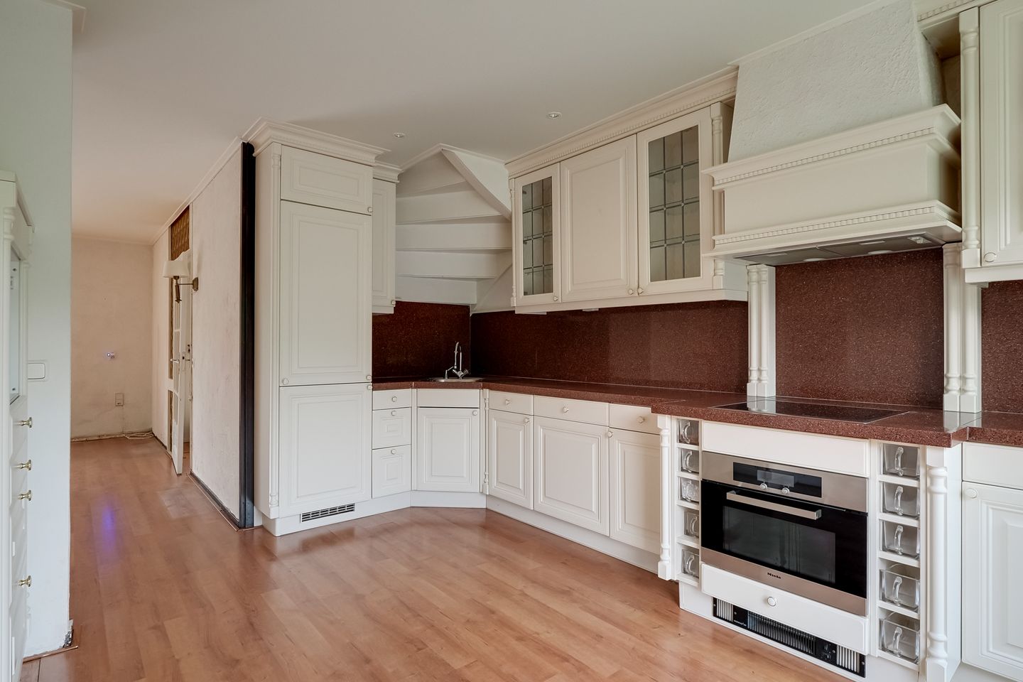 Photo 14 of Baljuw 54