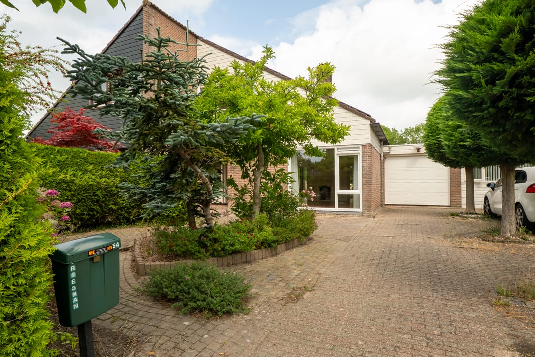 Photo 37 of Baljuw 54