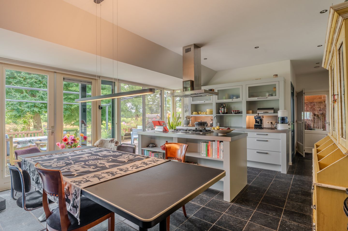 Foto 19 van Weenderstraat 35