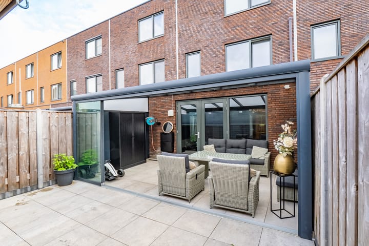 Foto 23 van Valeriaanweg 249