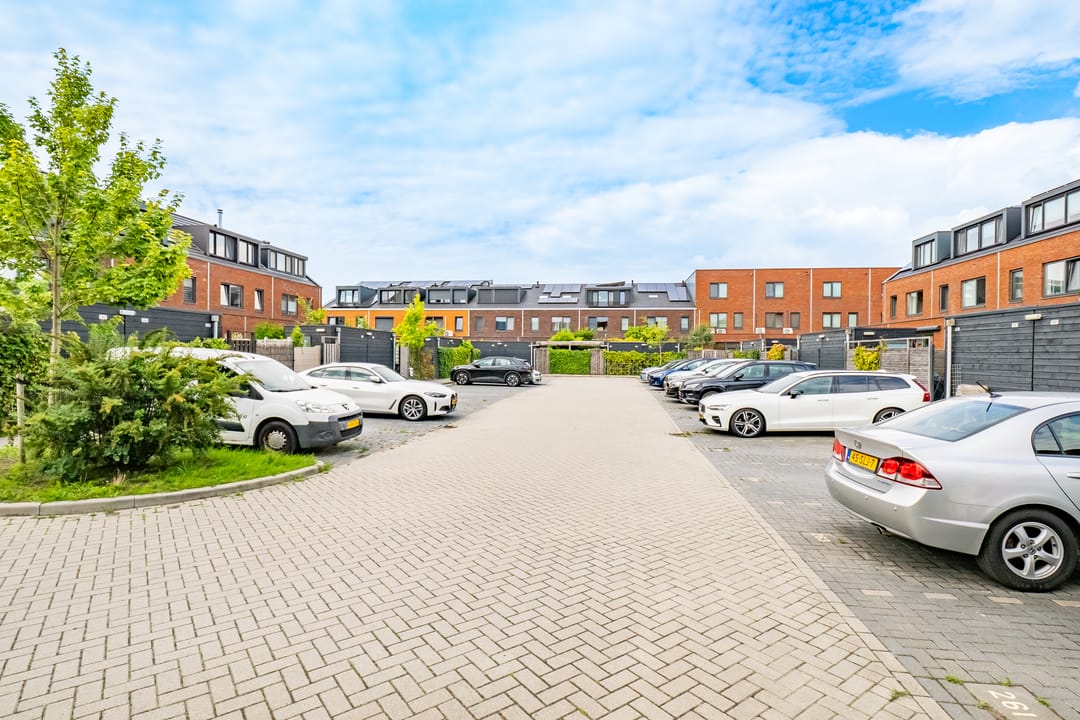 Foto 47 van Valeriaanweg 249