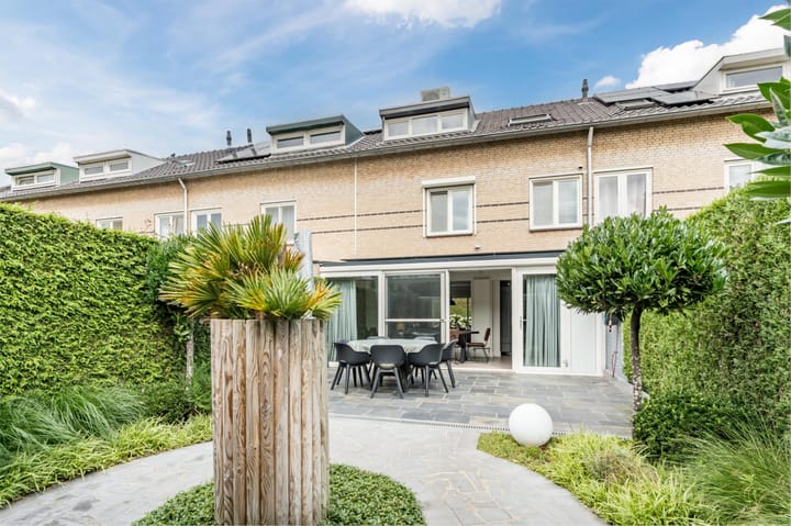 Photo 45 of Dr. Abraham Kuyperlaan 3-A