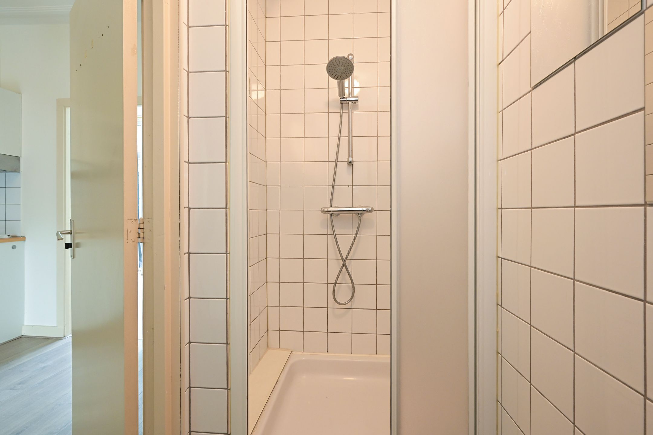 Foto 27 van Caan van Necklaan 25