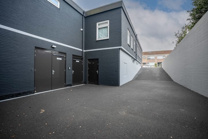 Photo 5 of Koningin Wilhelminalaan