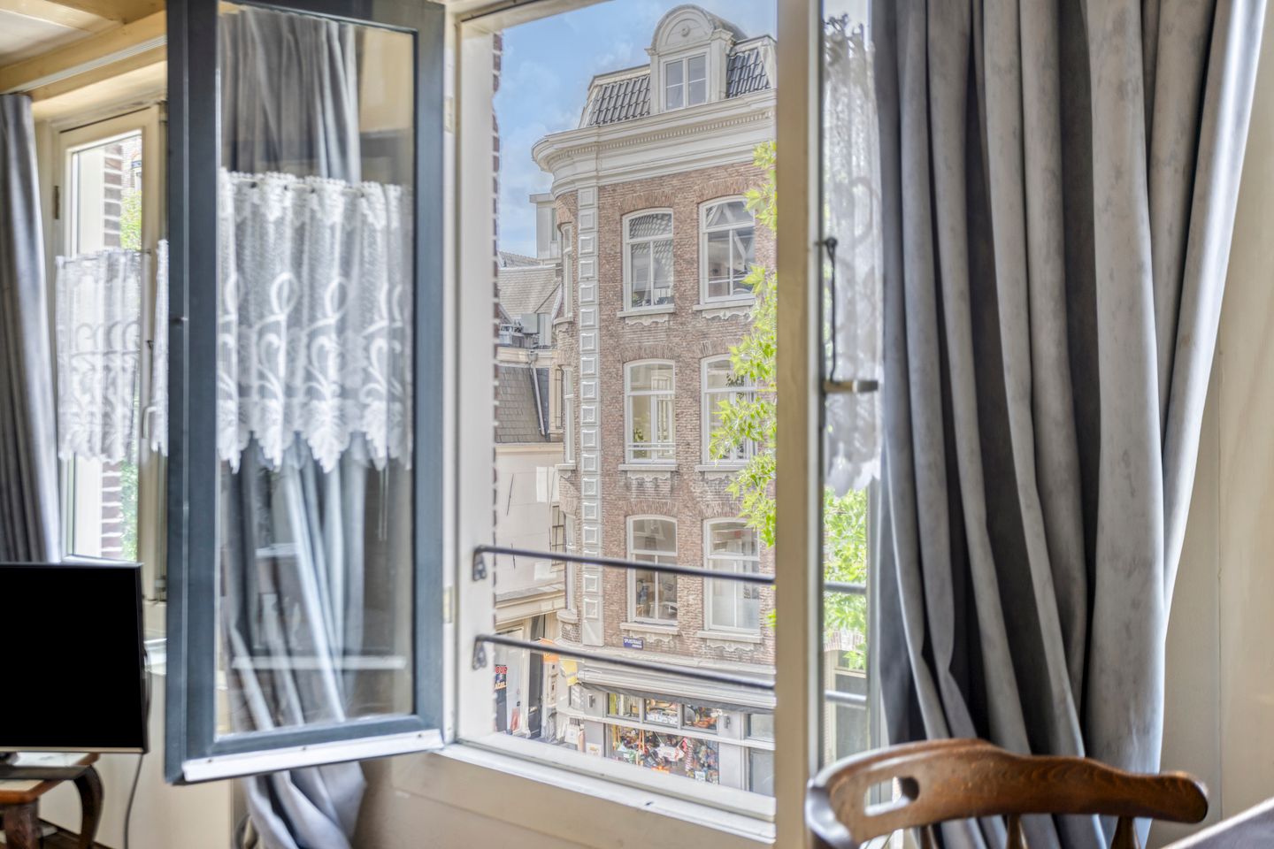 Foto 35 van Spuistraat 47-H