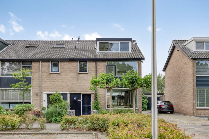 Photo 6 of Korenbloemweg 10