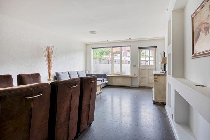 Photo 4 of Haagdoornstraat 73