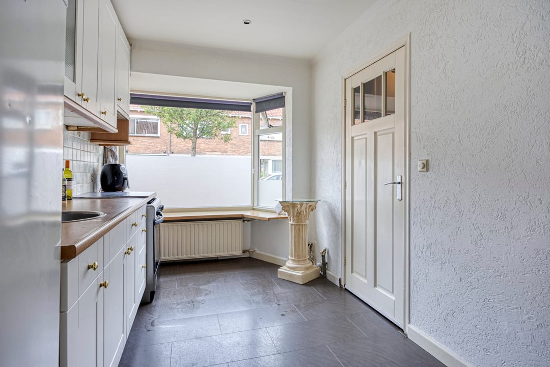 Photo 8 of Haagdoornstraat 73