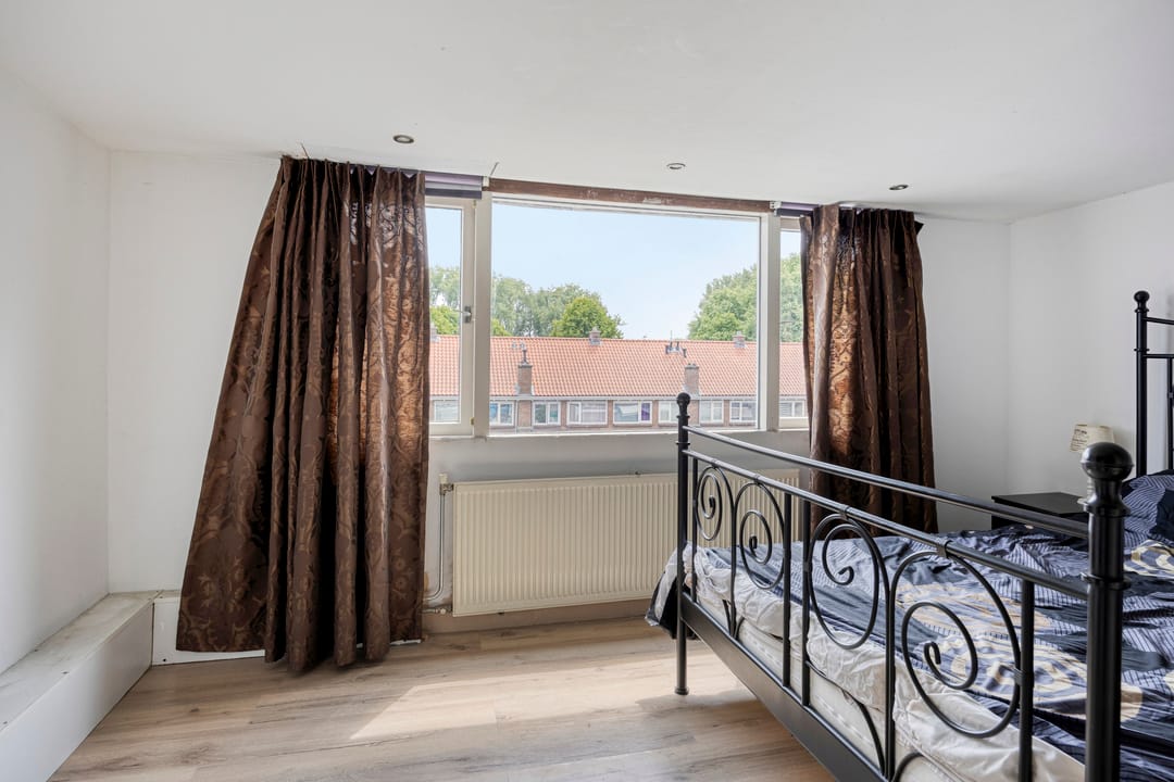 Photo 17 of Haagdoornstraat 73