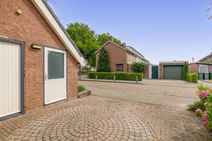 Foto 5 van van Strijenstraat 19