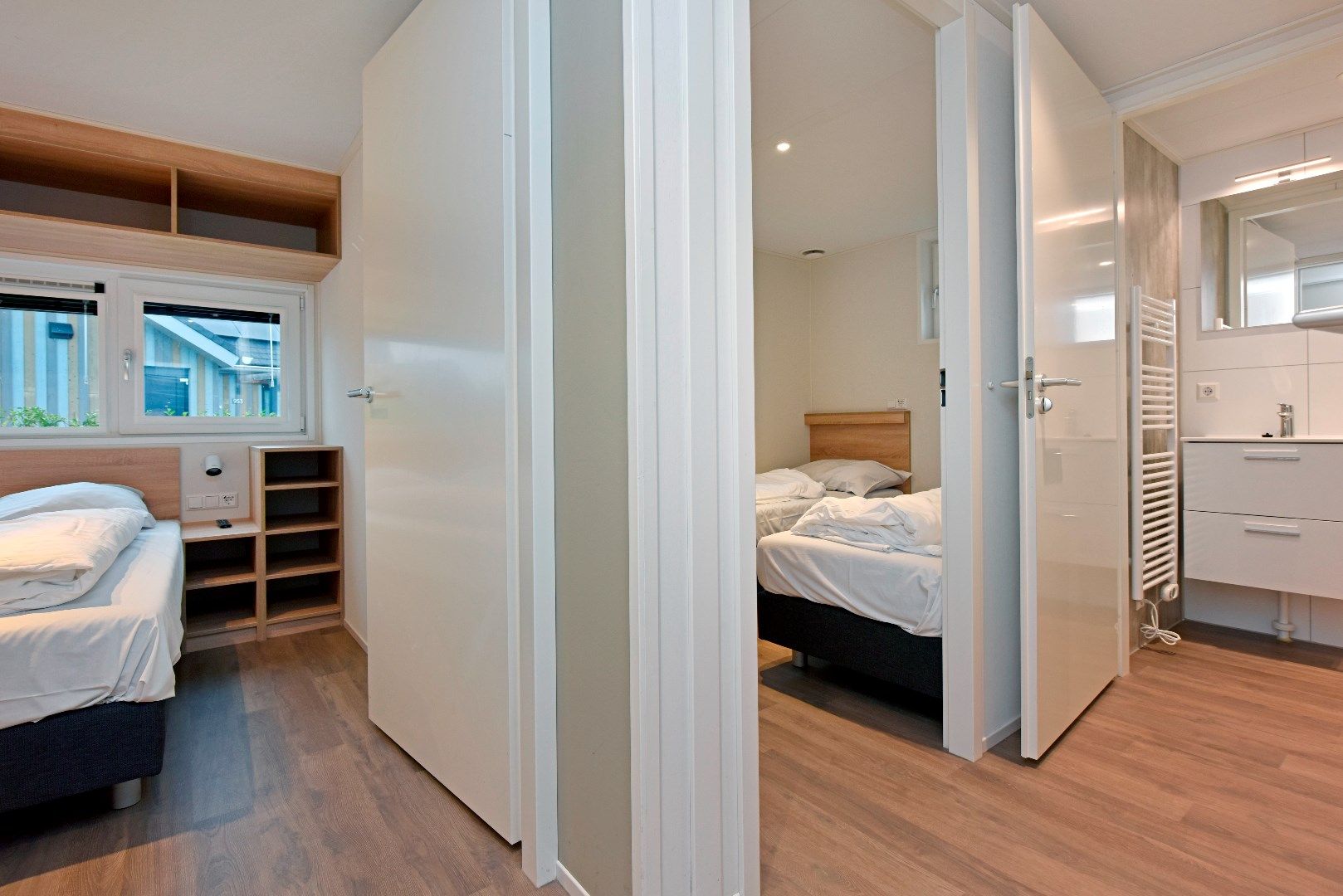 Photo 15 of Zeedijk 24-952