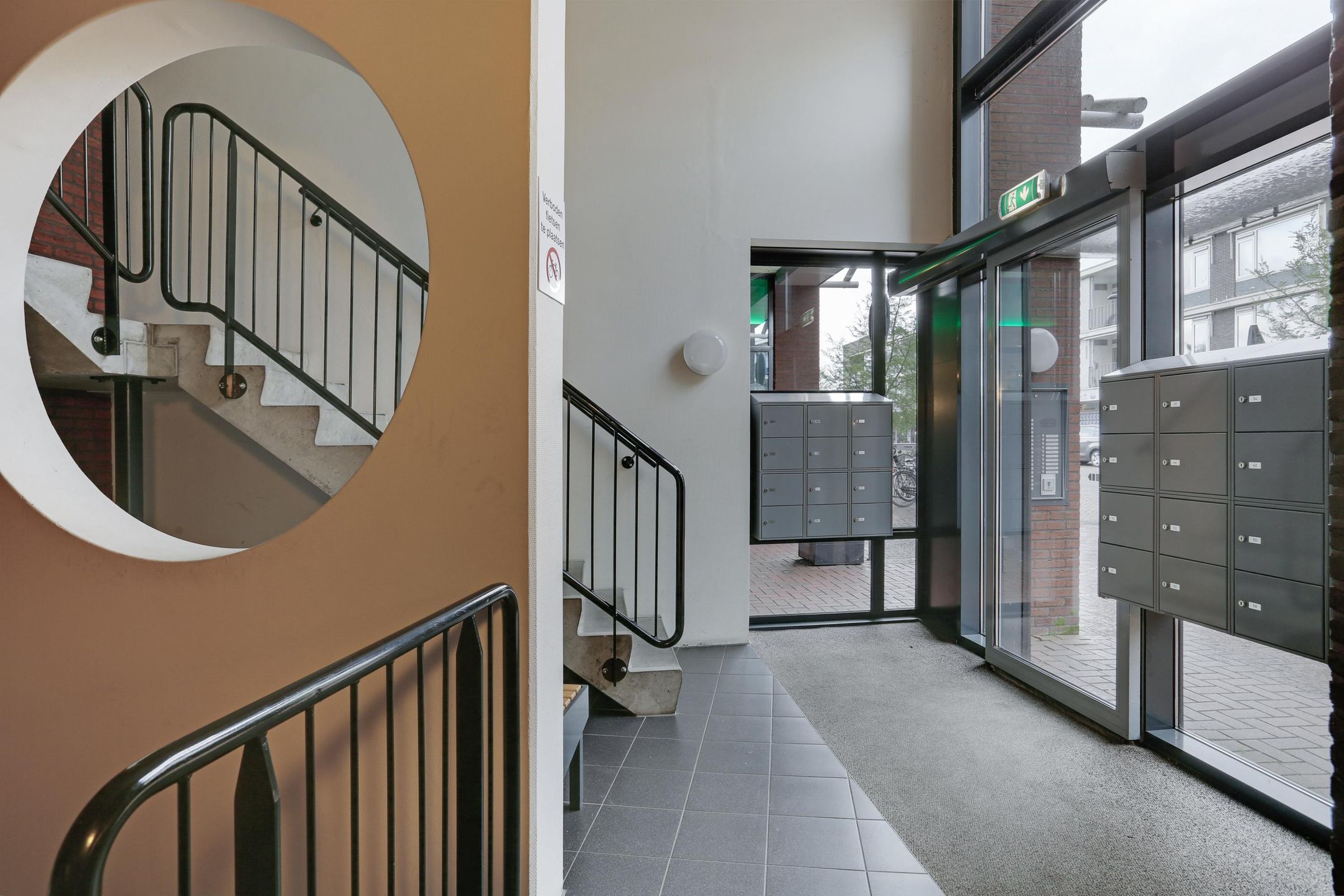 Foto 3 van Beneluxlaan 14