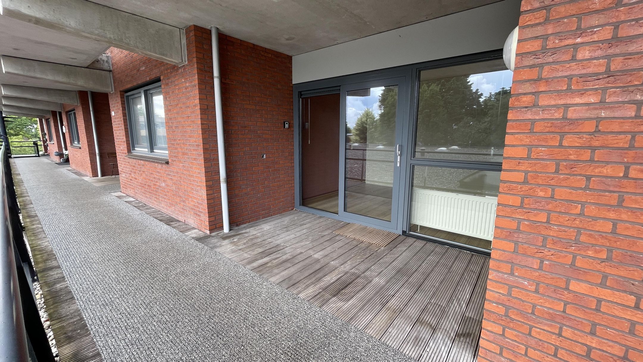 Foto 6 van Beneluxlaan 14