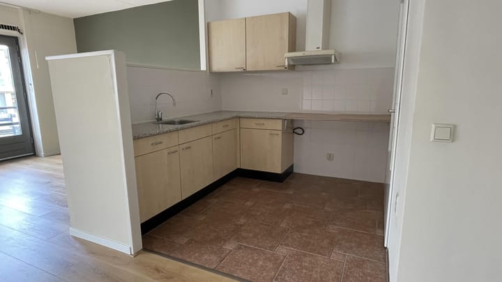 Foto 8 van Beneluxlaan 14