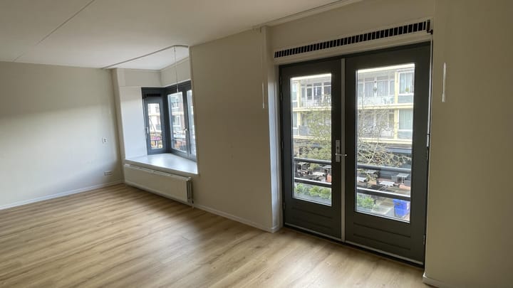 Foto 9 van Beneluxlaan 14