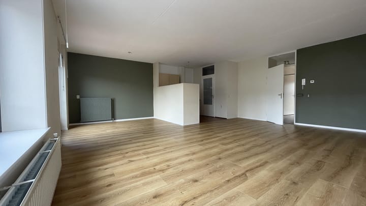 Foto 11 van Beneluxlaan 14