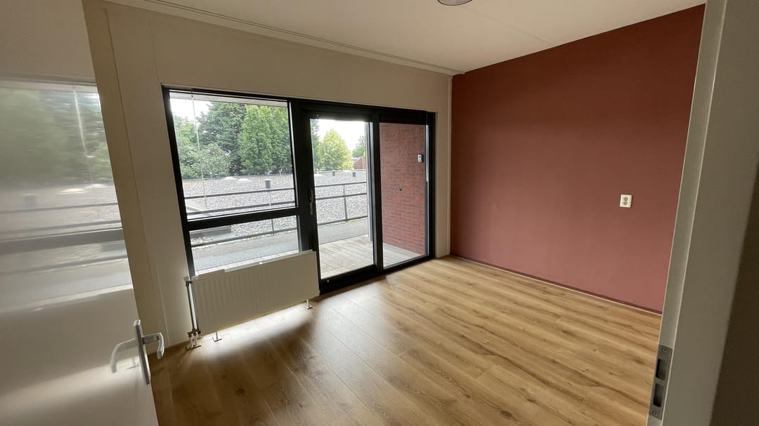 Foto 13 van Beneluxlaan 14