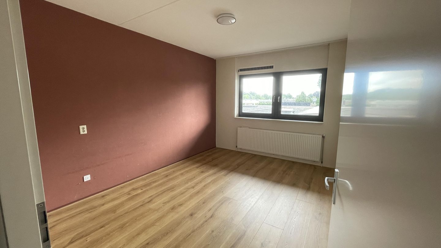 Foto 14 van Beneluxlaan 14