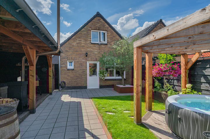 Foto 48 van Oudewerfslaan 27