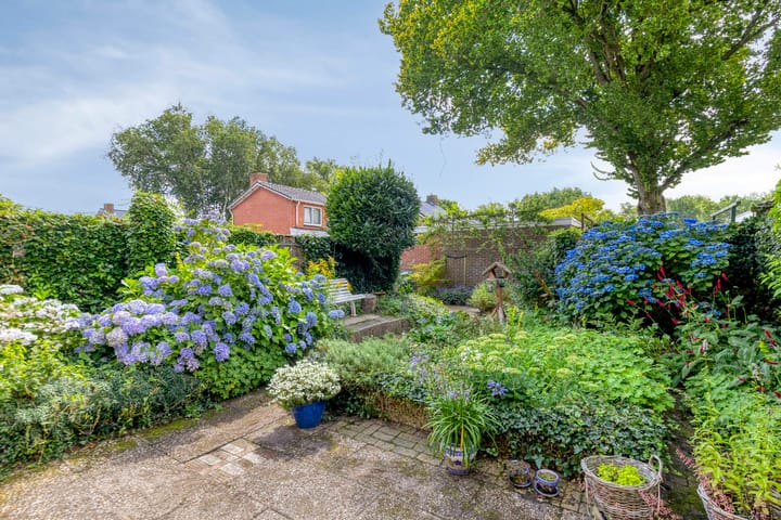 Foto 32 van Brink 28