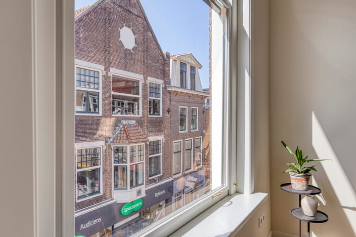 Photo 9 of Haarlemmerstraat 144-C