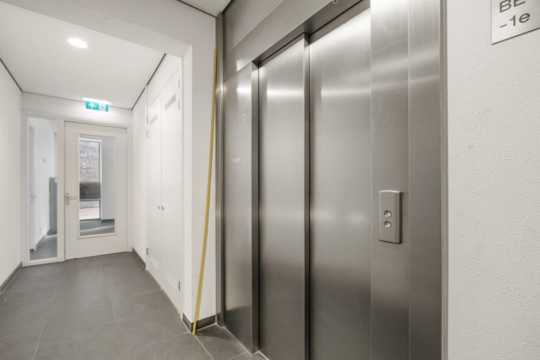 Foto 8 van Oostenburgervoorstraat 7-D