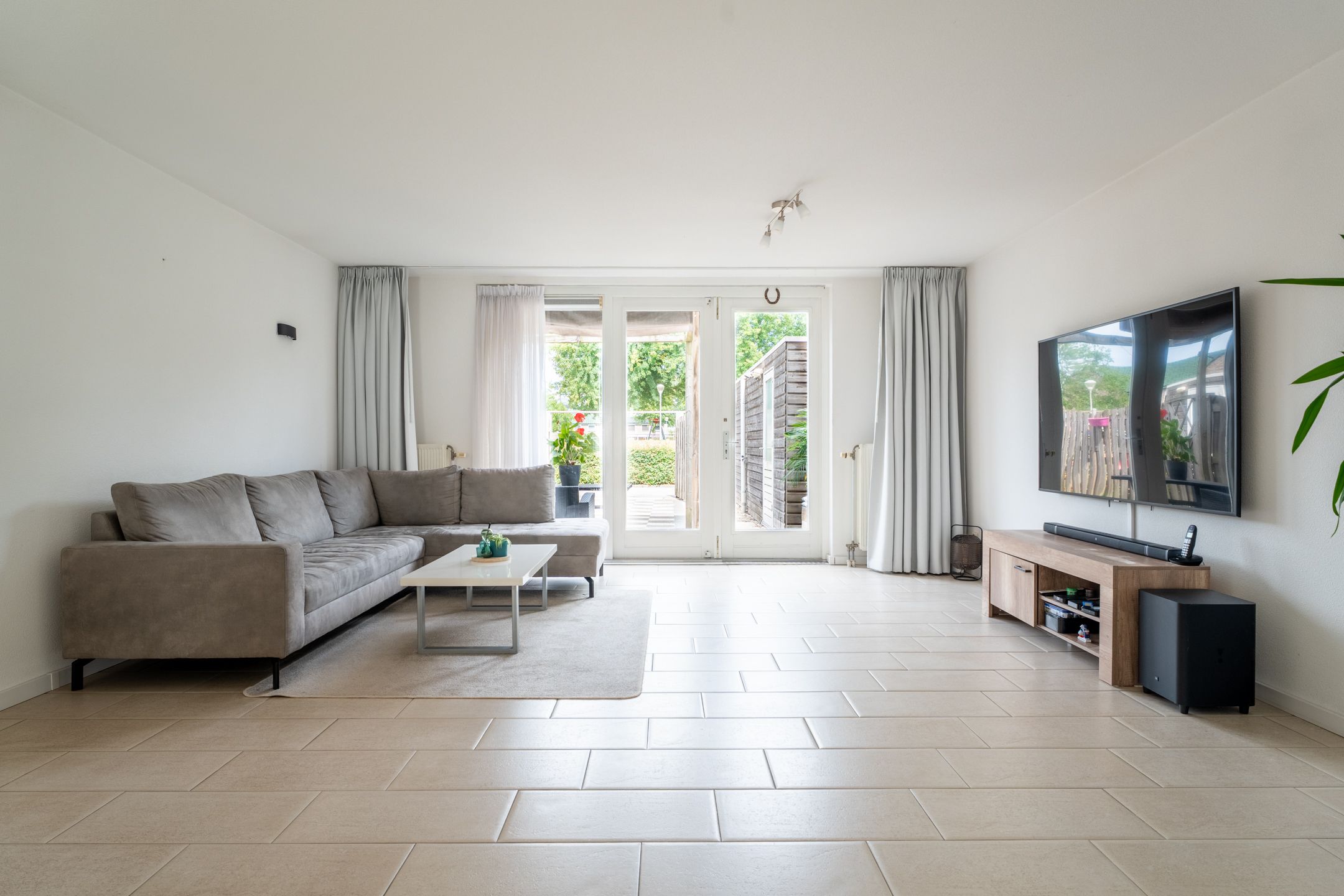 Photo 9 of Nijkampvaart 142