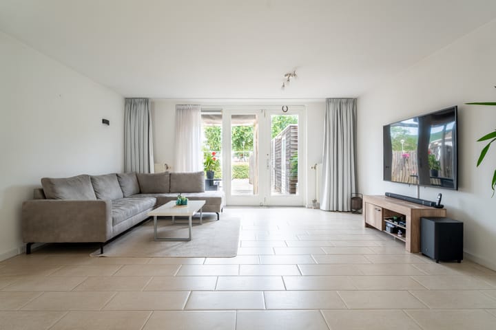 Foto 9 van Nijkampvaart 142