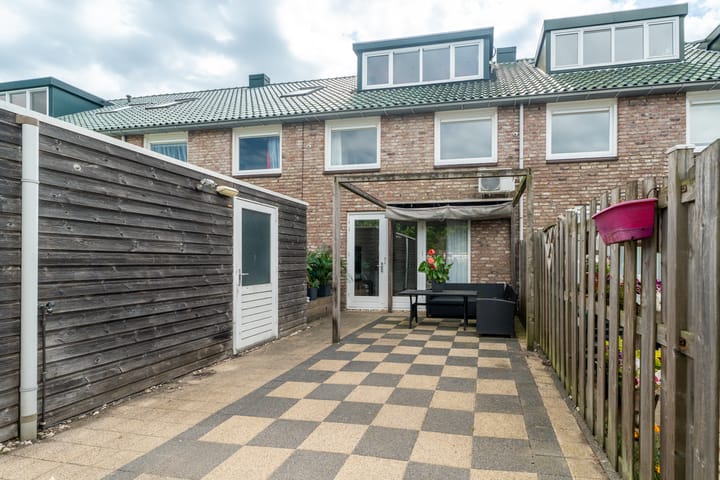 Foto 39 van Nijkampvaart 142