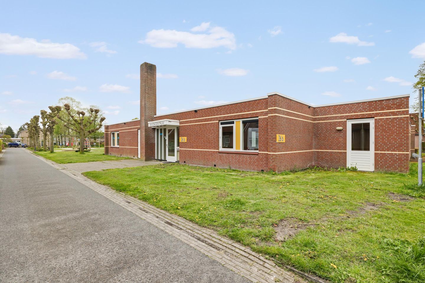 View photo 2 of J. van Ravenswaaystraat 26-B