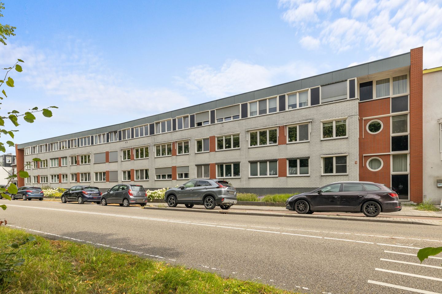 Photo 1 of Amsterdamsestraatweg 907