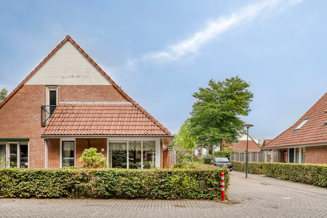 Photo 23 of De Bazelstraat 11