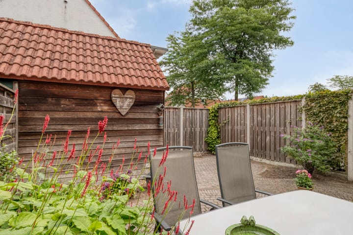 Foto 16 van De Bazelstraat 11