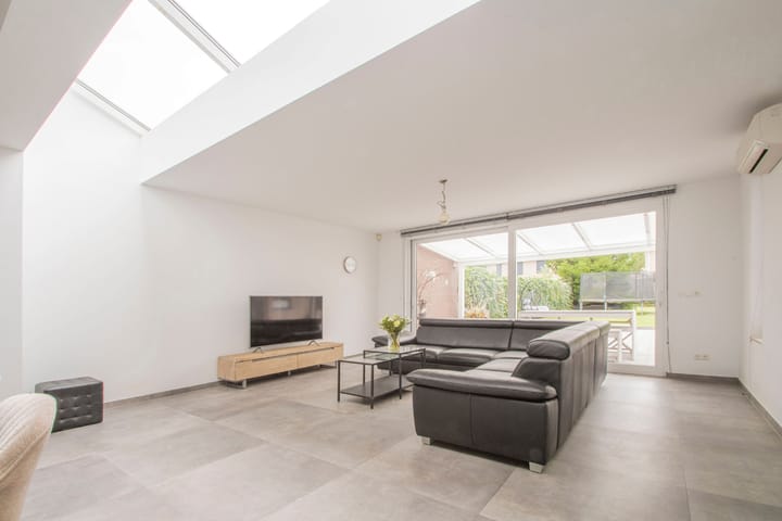 Foto 2 van Dr. Poelslaan 39