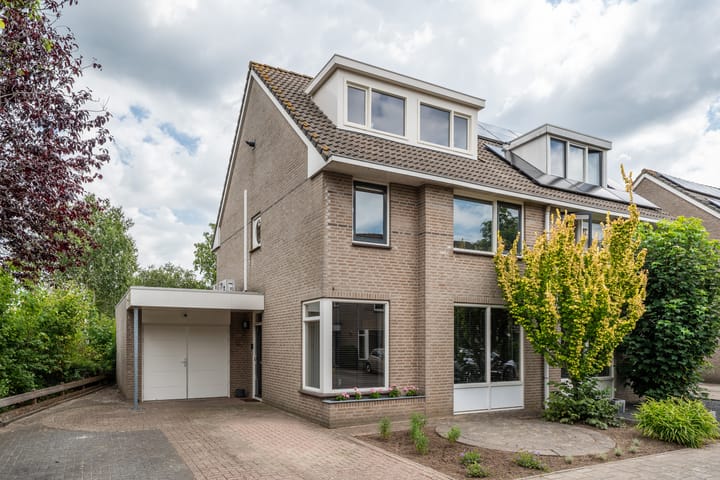 Foto 1 van Valandil 14