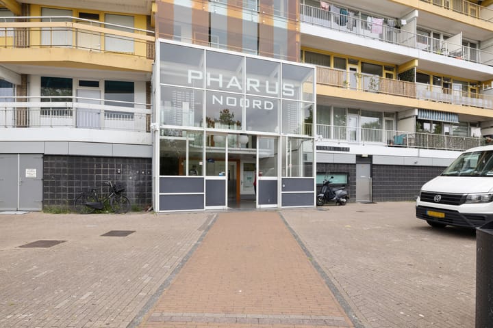 Foto 2 van Pharus 292