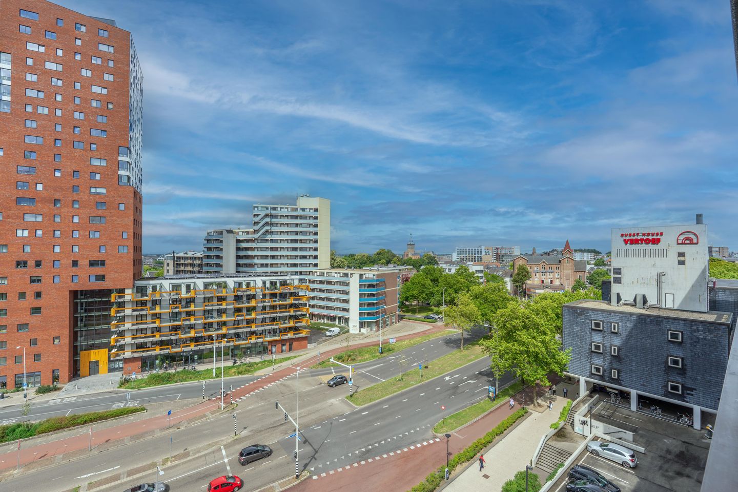 Foto 10 van Burg. Hustinxstraat 168