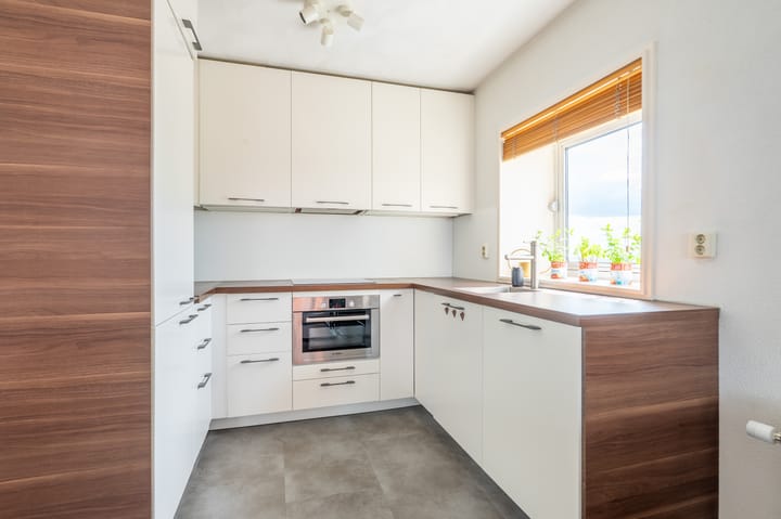 Foto 14 van Burg. Hustinxstraat 168