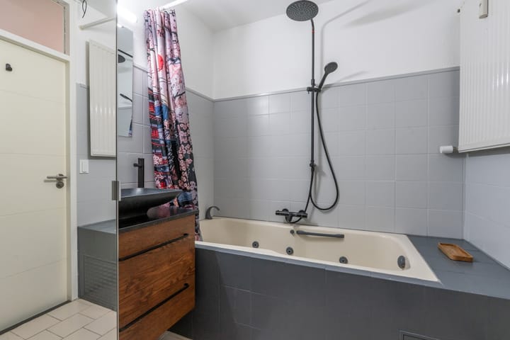 Foto 20 van Burg. Hustinxstraat 168