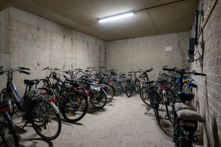 Foto 27 van Burg. Hustinxstraat 168